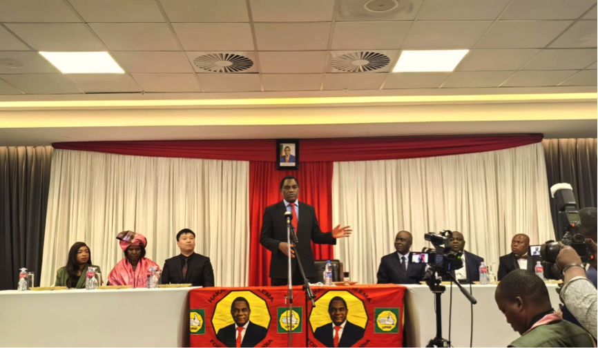 威廉體育總裁助理王治偉受邀 出席贊比亞總統(tǒng)晚宴