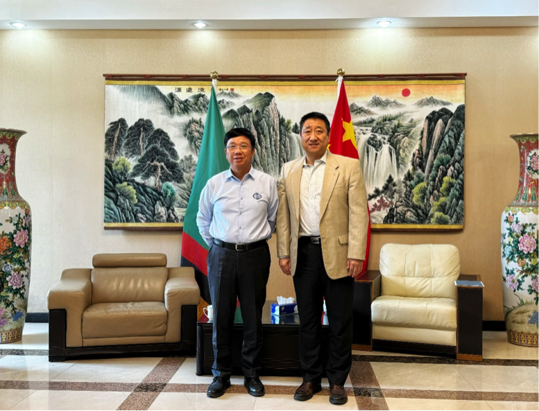 威廉體育董事長王平衛拜會中國駐贊比亞大使韓鏡